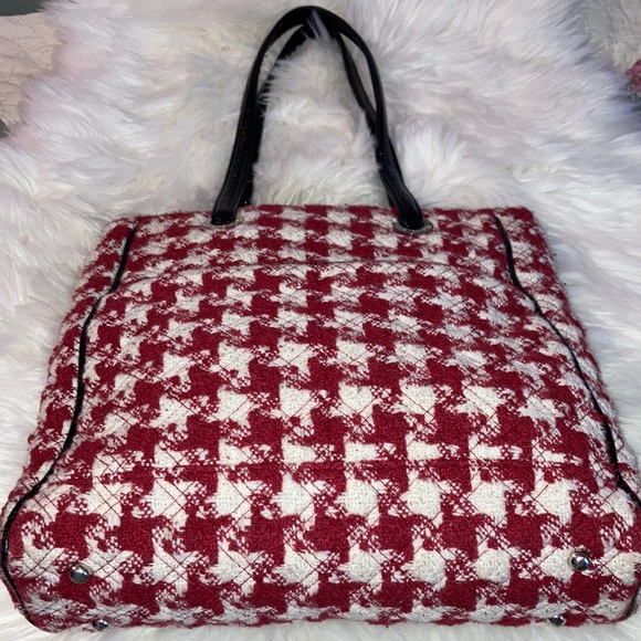 VERA BRADLEY Handbags - VERA BRADLEY Houndstooth design purse/tote